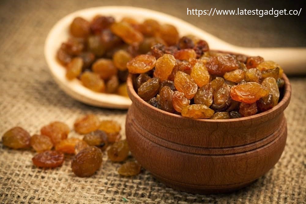 WellHealthOrganic.com: Easy Way To Gain Weight Know How Raisins Can Help In Weight Gain